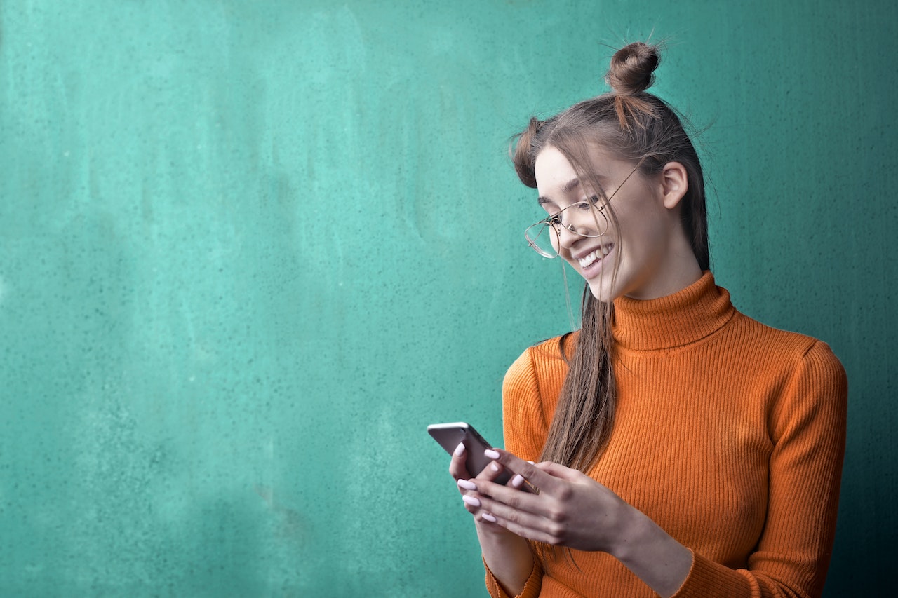 Woman received a payment from online surveys